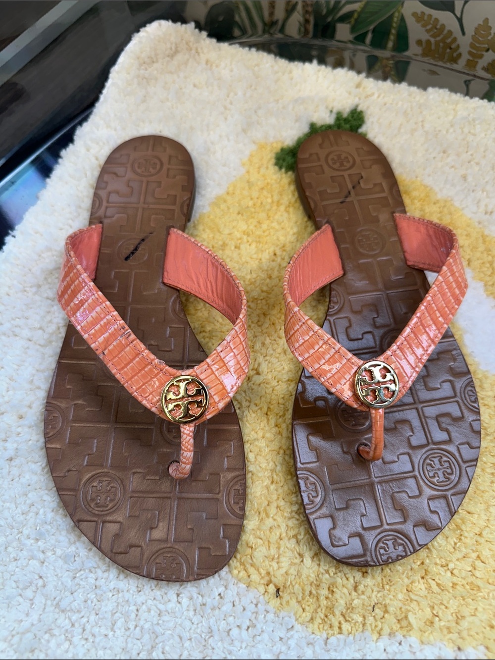 Tory Burch Coral Patent Leather Logo Thong Sandals